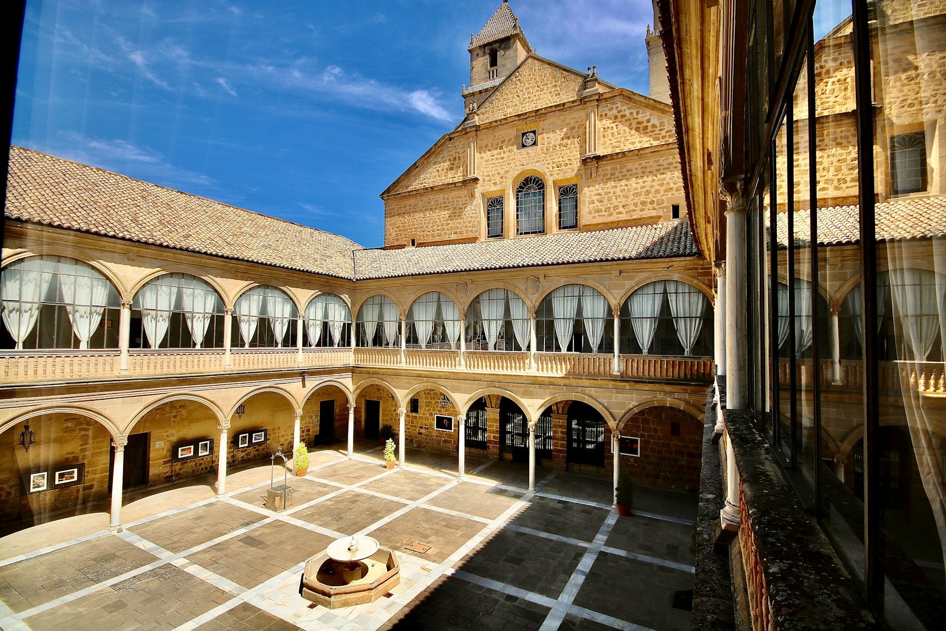 Jaén, una de las ciudades más baratas para estudiantes