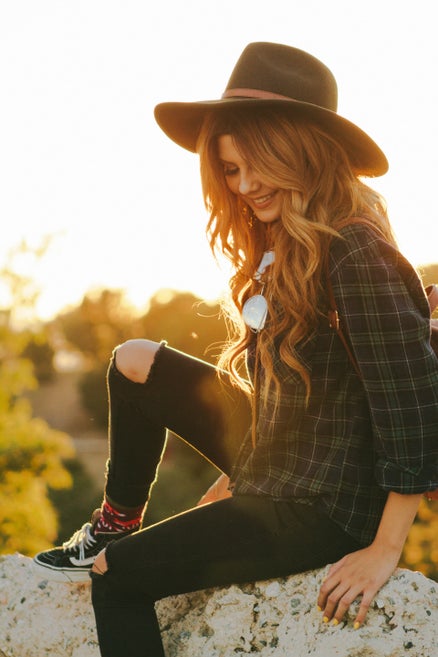 Duurzame kleding blog. oude kleding inleveren, oude kleding ophalen, oude kleding container, oude kleding inleveren voor geld belgië, oude kleding inleveren voor korting, kleding doneren leiden, kleding container apeldoorn, kapotte kleding kledingcontaine