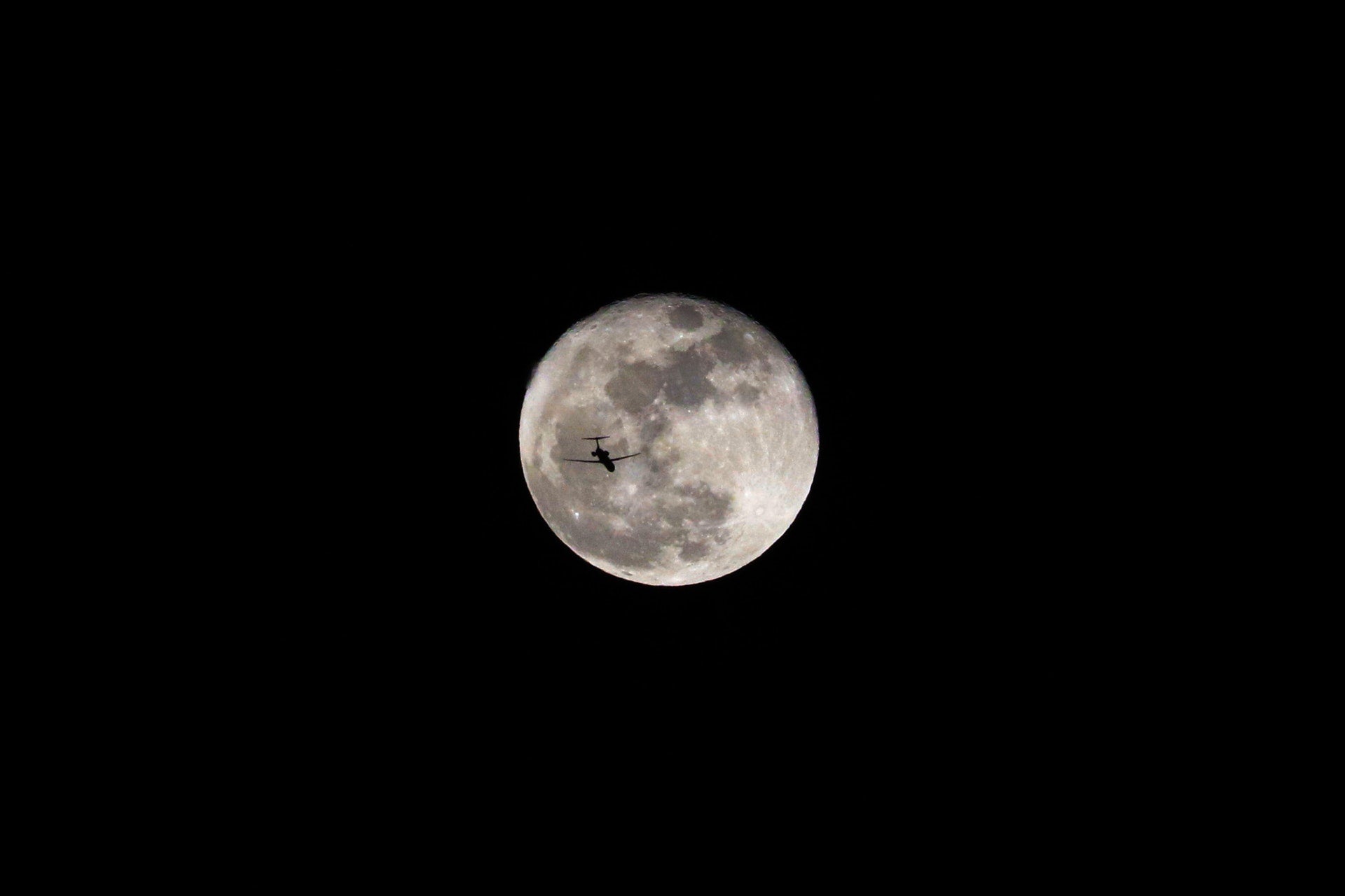 A view of the full moon