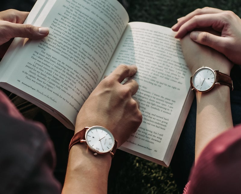 Iemand helpen met lezen