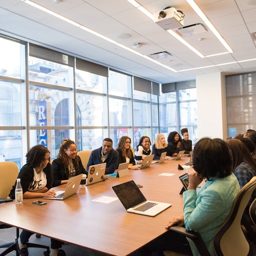 3 tricks to reduce your fear of speaking English in business