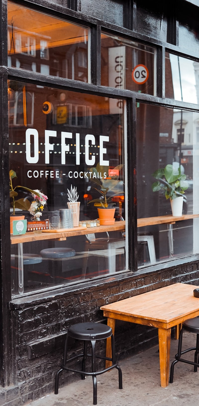 ZZP Finance | Gevel van een werkcafé